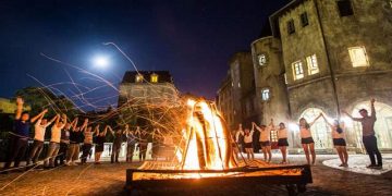 Từ Đà Nẵng đi Bà Nà bao nhiêu km?