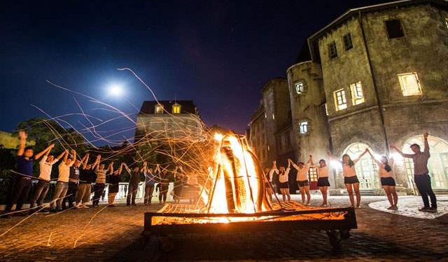 Từ Đà Nẵng đi Bà Nà bao nhiêu km?