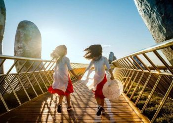Kinh nghiệm du lịch Bà Nà Hills tự túc Tiết Kiệm nhất 2022