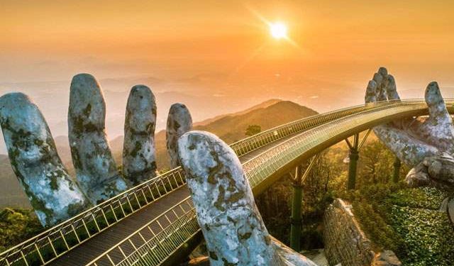 Xe Đà Nẵng đi Bà Nà Hill